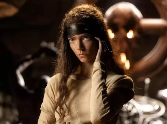 Anya Taylor-Joy admitiu que as filmagens de “Furiosa” foram uma experiência muito difícil para ela.